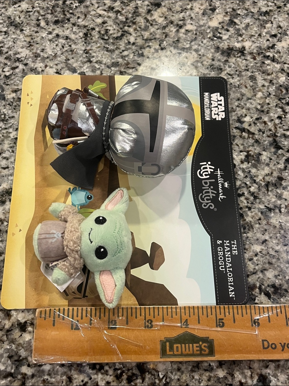 Hallmark Itty Bittys The Mandalorian & Grogu Star Wars Stuffed Animal Toys Set - Picture 5 of 7